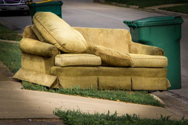 Sofa Removal Service in Red Oak